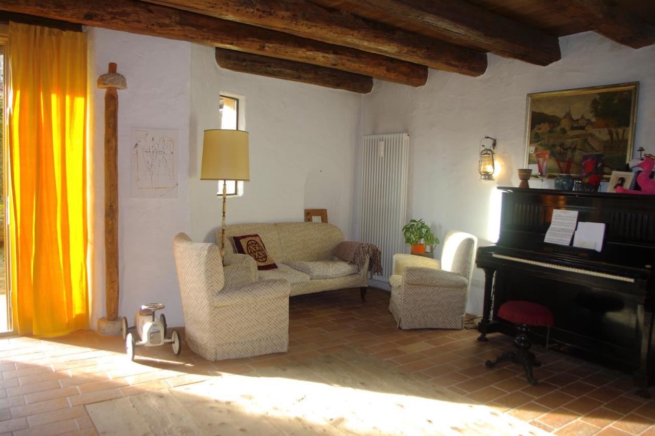 La Casa Altrui- Camere E Zona Relax Con Giardino Coredo Buitenkant foto